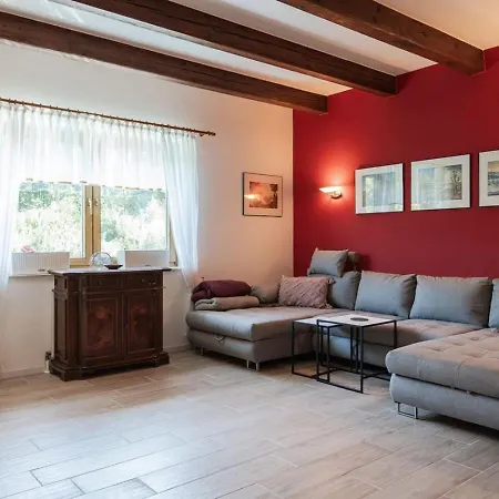 100 M2 Familien 4-zimmer Mit Terrasse Und Burgblick Und Gratis Parken Ferienhaus *