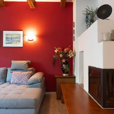 Ferienhaus 100 M2 Familien 4-zimmer Mit Terrasse Und Burgblick Und Gratis Parken *